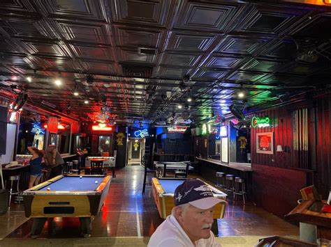 Lesbian Clubs in Prescott, AZ: A Guide to the Best Spots for Socializing, Fun, and Community