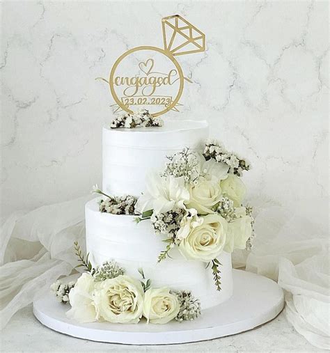 Let Your Love Take the Cake: Stunning Engagement Cake Photos to Make You Swoon