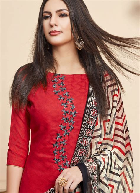 Level Up Your Look: Unleash the Stunning World of Churidar Designs