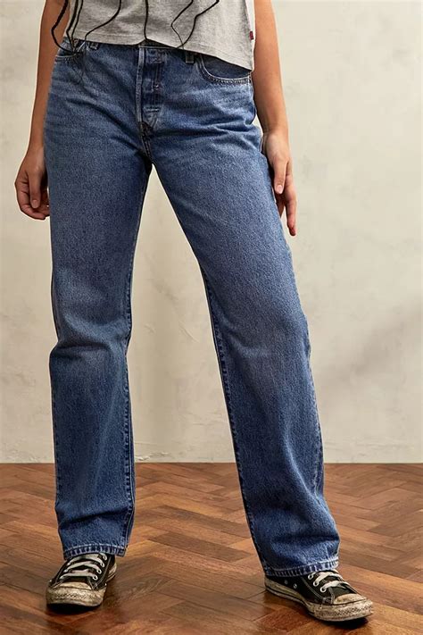 Levi's 501 90s Jeans: A Timeless Style