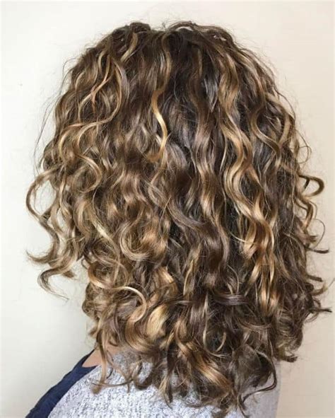 Light Brown Hair Curly: 15 Stunning Shades and Styling Tips