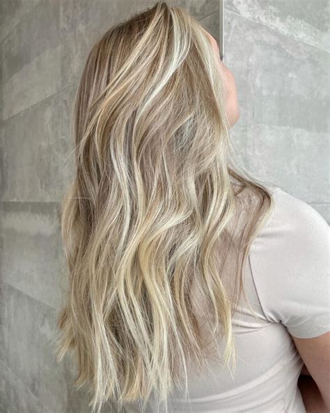 Light Dirty Blonde Hair: The Ultimate Guide to Get the Perfect Shade