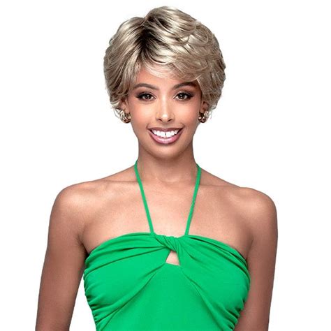 Lightweight Wigs: Elevate Your Style with 6-8 Unbreakable Tips