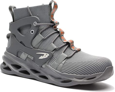 Lightweight safety toe boots