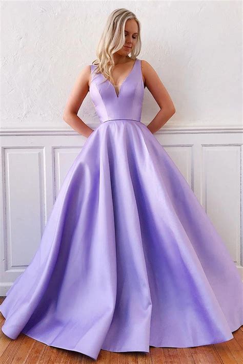 Lilac Purple Dress: A Timeless Classic for Sophisticated Fashionistas