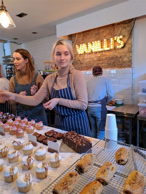 Lilly Vanilli: Embracing the Art of Organic, Ethical, and Sustainable Baking