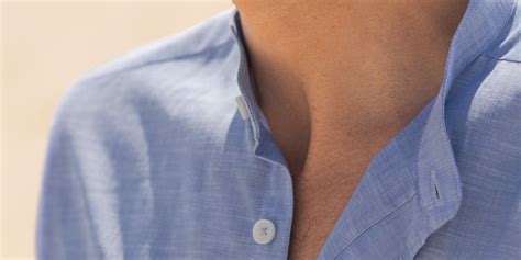 Linen Mao Collar Shirt: A Timeless and Versatile Wardrobe Essential