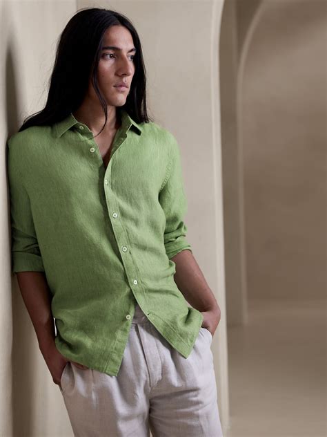 Linen Shirt Banana Republic: A Wardrobe Staple for Every Season