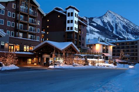 Lodge at Mountaineer Square Hotel: A Perfect Getaway in the Heart of the Mountains