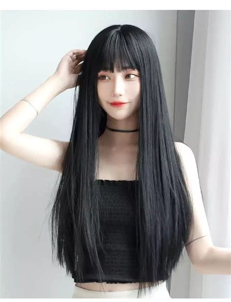 Long, Straight Black Hair: A Timeless Beauty