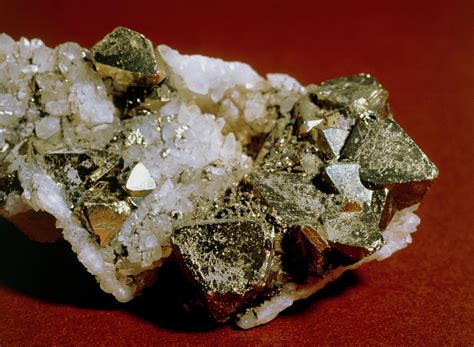 Look for octahedral crystals.