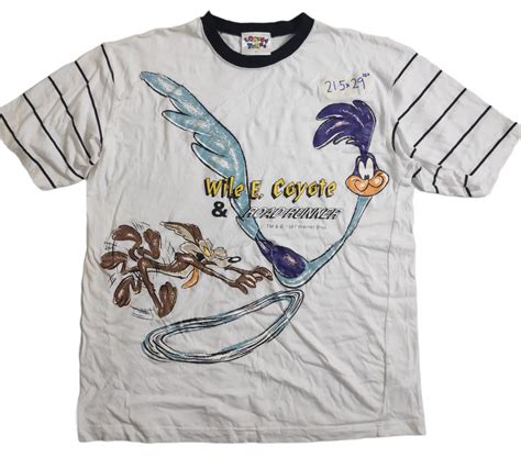 Looney Tunes T-Shirts: A Timeless Fashion Statement