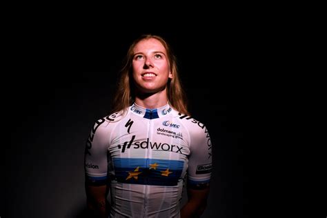 Lorena Wiebes: The Dutch Sprinter Dominating Women's Cycling