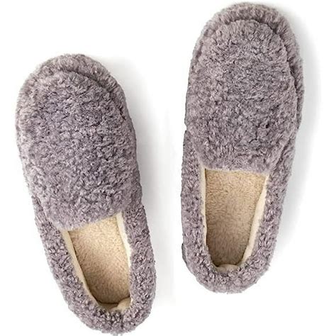 Lounge in Comfort and Style: The Definitive Guide to Fuzzy Slippers for Women