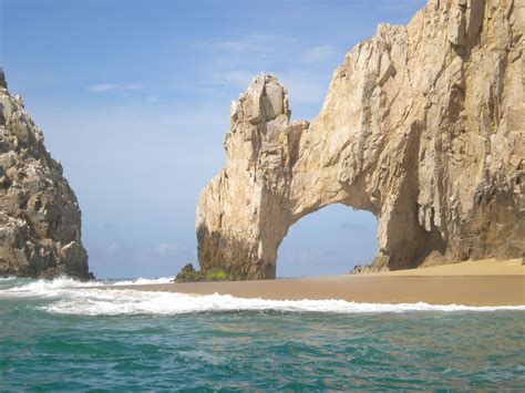 Lovers Beach Cabo Mexico: A Romantic Getaway for Two