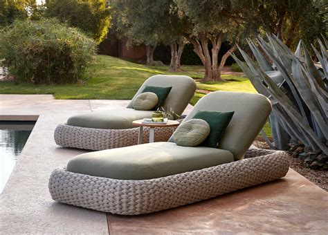 Luxury Loungers: