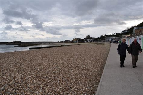 Lyme Regis: A Comprehensive Guide to the Bridport Pebble Beach Coastline