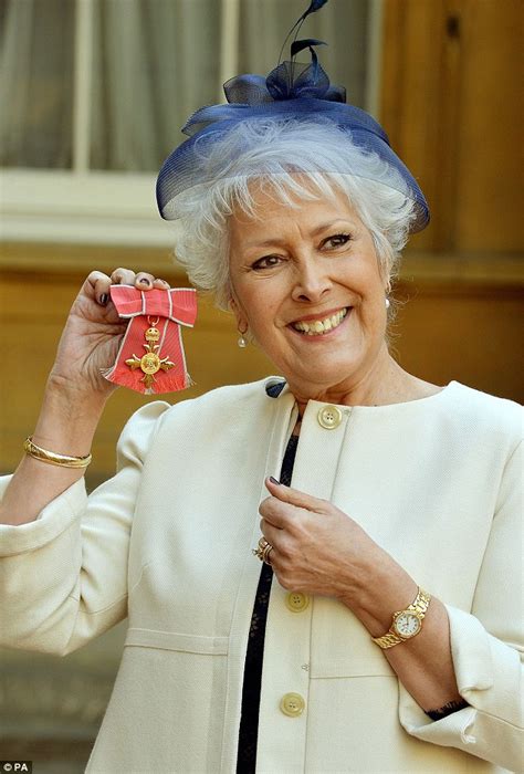 Lynda Bellingham: A Legacy of Courage, Compassion, and Unwavering Spirit