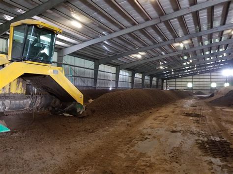 Machine Compost Turner: Revolutionizing the Waste Management Industry