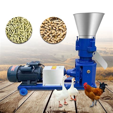 Machine poultry feed