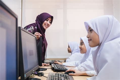 Madrasah Al Ma'arif Al Islamiyah: Empowering Muslim Students Since 1995