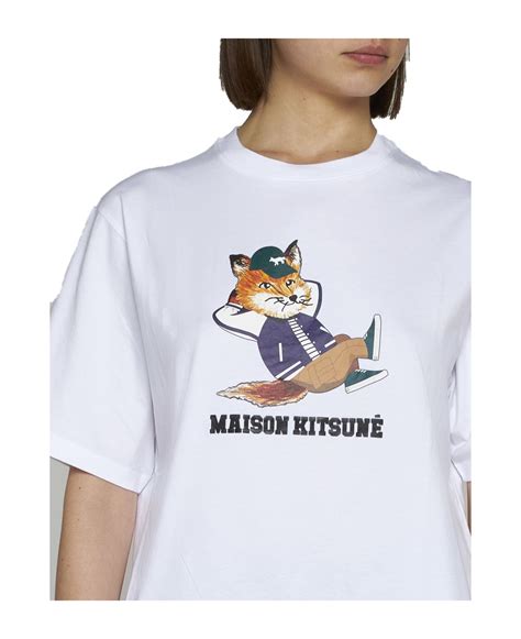 Maison Kitsuné T-shirts: A Guide to the Brand's Essential Item