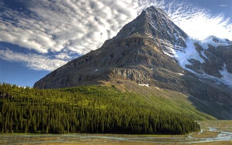 Majestic Mountain Peaks: