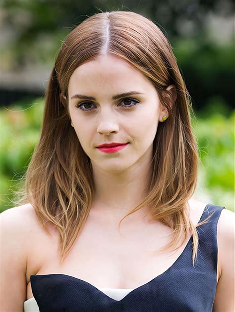 Majestic Synthetic Shoulder Length Lace Front 16" Emma Watson Wigs: Unveiling a Hairstyle Legacy