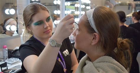 Makeup Industry Internships: An In-Depth Exploration for Career Success