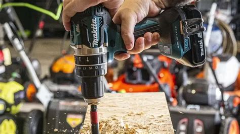 Makita T-Shirt: A Must-Have for DIY Enthusiasts and Tradespeople