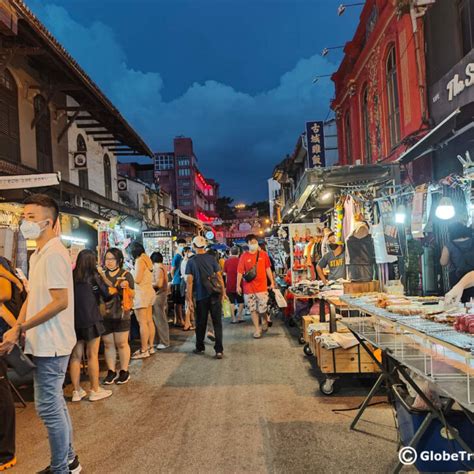 Malacca Night Market: 5 Thrilling Experiences & 10 Unforgettable Stalls