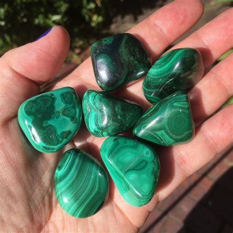 Malachite Crystals: Unleash the Power of Transformation and Healing