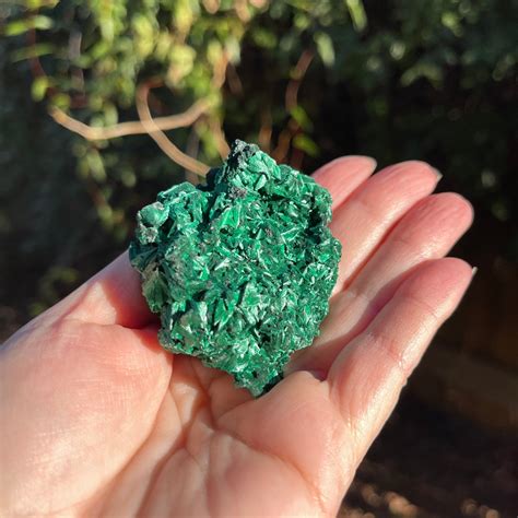 Malachite Properties: Unlock the Healing Power of the Stone of Transformation