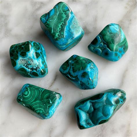 Malachite and Chrysocolla: A Symbiotic Duo for Transformative Healing