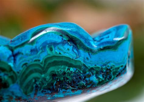 Malachite and Chrysocolla: A Unique and Captivating Gemstone Duo