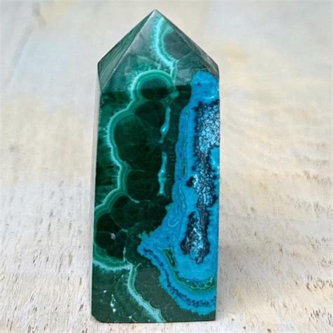 Malachite and Chrysocolla: A Verdant Symphony of Healing and Transformation