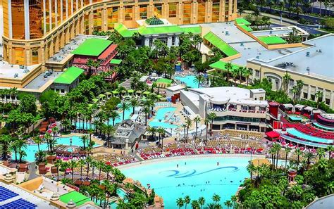 Mandalay Bay Casino Pool