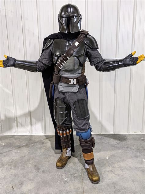 Mandalorian Adult Costume: Embody the Legendary Warrior