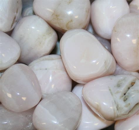 Mangano Calcite: A Stone of Empowerment and Renewal