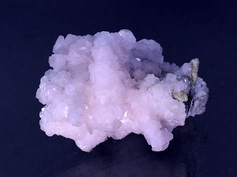 Manganoan Calcite: A Captivating Mineral with Diverse Applications