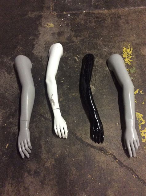 Mannequin Arms: A Lucrative Industry