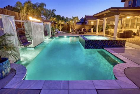 Mansion Pool: A Residential Oasis of Luxury and Tranquility