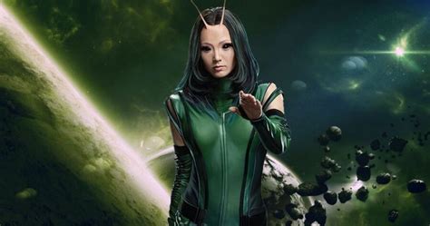 Mantis' Guardians: Embracing Metamorphosis Through Costume Play