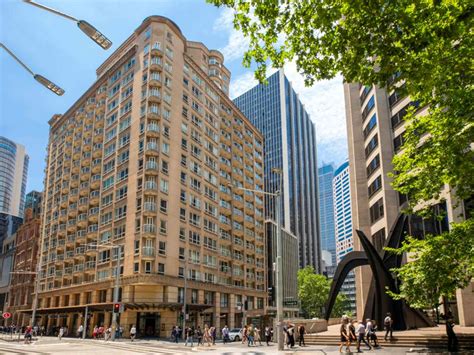 Mantra 2 Bond Street Sydney Australia: The Ultimate Guide