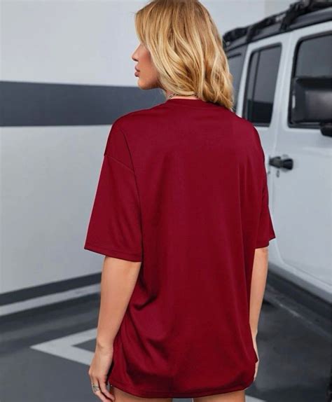 Maroon T-Shirt Women's: Style Meets Comfort