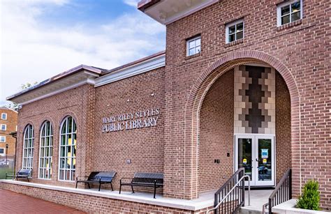 Mary Riley Styles Catalog