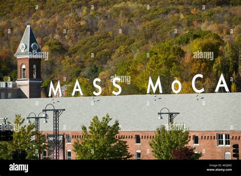 Massachusetts Museum of Contemporary Art North Adams (MASS MoCA)