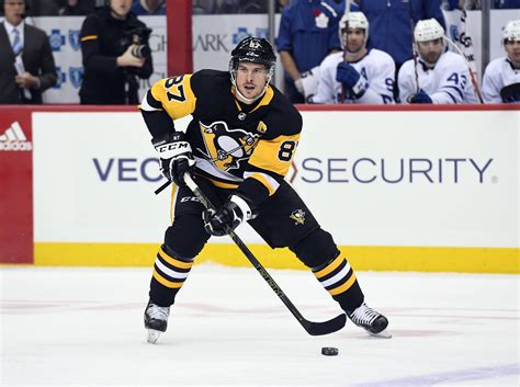 Mastering the Art of Leadership: Lessons from Hockey Icon Sidney Crosby