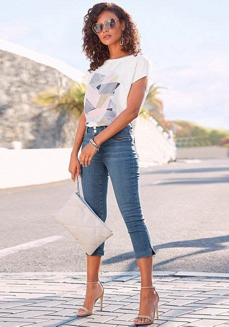 Mastering the Chic and Versatile: The Ultimate Guide to Jean Capri Pants