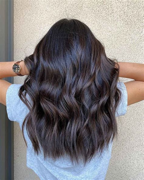 Medium Brown Hair Color: The Perfect Balance